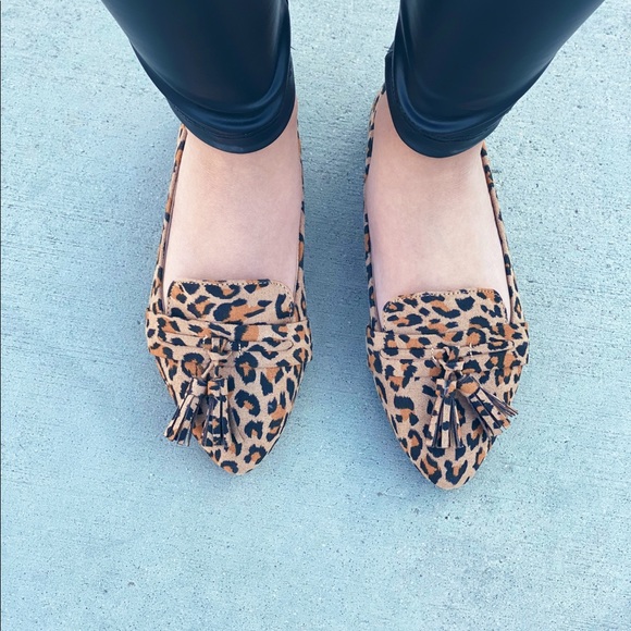 NEW YEARS SALE Leopard tassel loafer - Picture 2 of 2